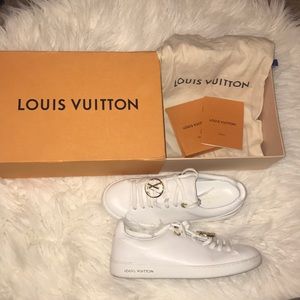 White louis vuitton leather low-top shoes